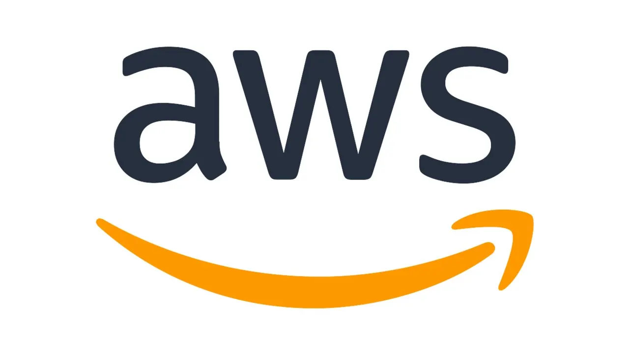 Logotipo da Amazon Web Services sobre fundo branco