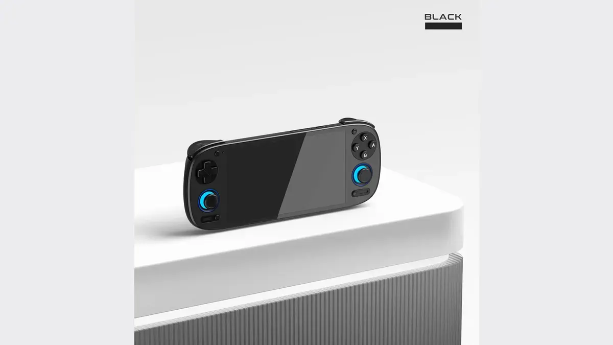 Retroid Pocket 5 preto visto de frente, com a tela e os anéis dos analógicos.